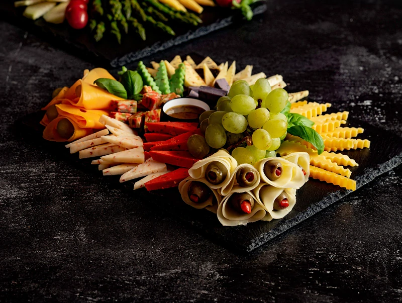 4-porcová obložená mísa sýrová