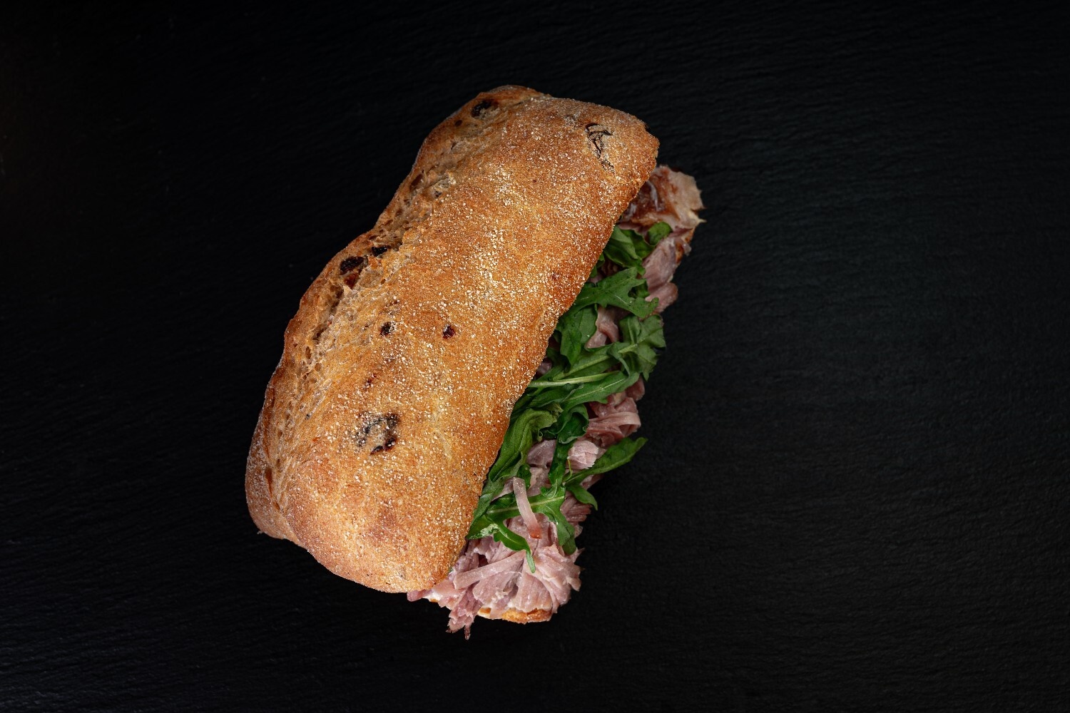 Ciabatta s trhaným krůtím masem